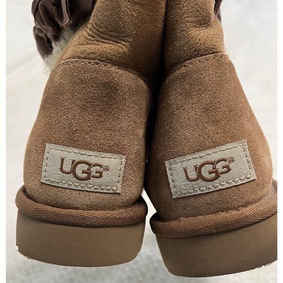 UGG Suede Boots Sheepskin Bow Short Size US 9 Camel Uggs Y2K Daelynn Brown - Picture 4 of 9